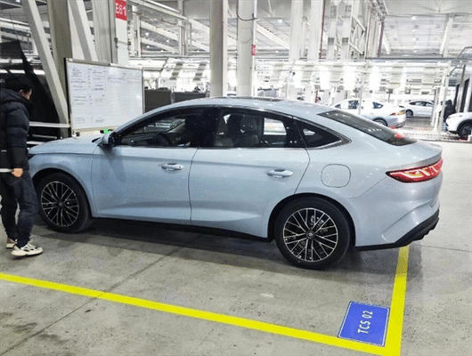 ขายด่วน 2024 BYD Qinn L DM-i รถไฟฟ้า 80 กิโลเมตร ติดถนนเร็วๆนี้ รถไฮบริด 1.5T 101ps L4 New Engergy Car