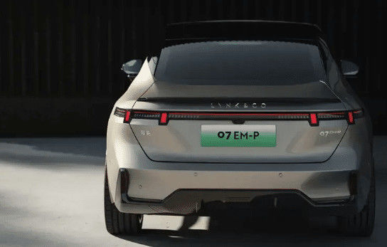 วันนี้ LYNK& CO 07 EM-P ล่าสุดเปิดตัว 126 กิโลเมตร ระยะยาว โปร PHEV มอเตอร์ไฟฟ้า 160 kW & ทอม 350N.m รถพลังงานใหม่