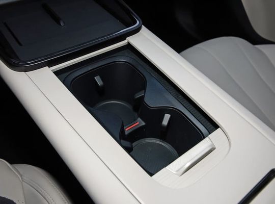 วันนี้ LYNK& CO 07 EM-P ล่าสุดเปิดตัว 126 กิโลเมตร ระยะยาว โปร PHEV มอเตอร์ไฟฟ้า 160 kW & ทอม 350N.m รถพลังงานใหม่