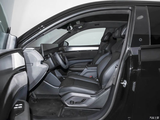 โรบ็อตขับเอง 2024 Jiyue01 200kw มอเตอร์พลังงาน 272 PS 550km CLTC Range รถไฟฟ้าบริสุทธิ์ ความเร็วสูงสุด 200km / h