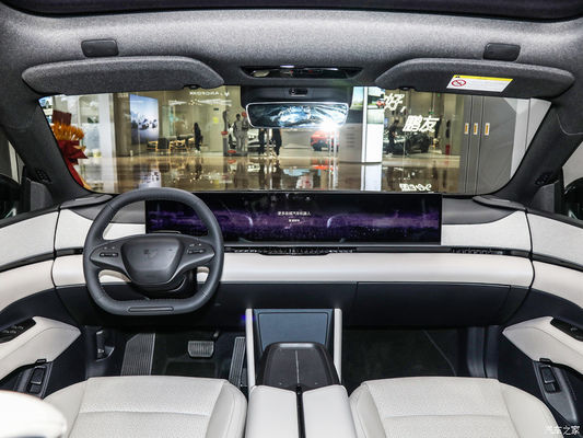 โรบ็อตขับเอง 2024 Jiyue01 200kw มอเตอร์พลังงาน 272 PS 550km CLTC Range รถไฟฟ้าบริสุทธิ์ ความเร็วสูงสุด 200km / h