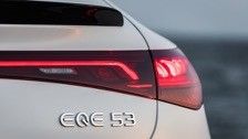 รถยนต์ไฟฟ้าระยะยาวมาก Mercedes-Benz EQE AMG 53 4MATIC+ ด้วยพลังงานมอเตอร์ 460kw/625P.s ความเร็วสูงสุด 220km/h