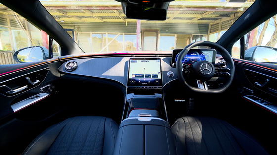 รถไฟฟ้าที่สะดวกสบาย Benz EQE 350 Sedan ระยะทาง 515 กิโลเมตร ระยะทางยาว 215kw แรงเร่ง 0-100กิโลเมตรใน6.3s ไฟฟ้าบริสุทธิ์