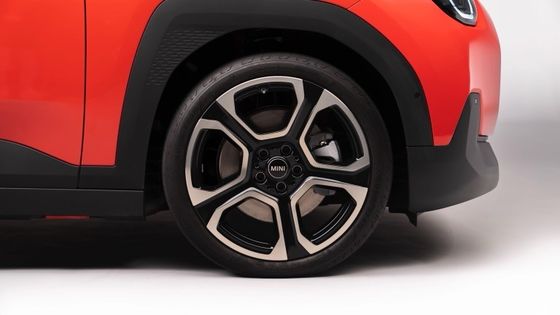 MINI Aceman SE เครื่องไฟฟ้าใหม่ทั้งหมด แบตเตอรี่ 54.2kwh กับพลังงาน 215hp & 330N.m มอเตอร์ 7.1s ความเร่ง 0-100km / h