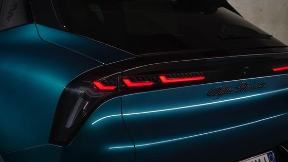 รถยนต์คอมแพคต์แรกของอัลฟ่า โรเมโอ จูเนียร์ อิเล็กทริก แบตเตอรี่ 54.8kwh และพลังงานสูงสุด 158kwh