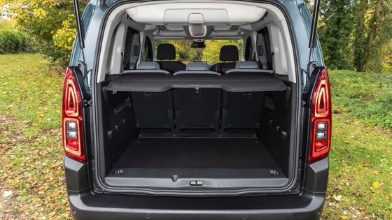 NEW CITROEN e-Berlingo รถไฟฟ้าใหม่ ระยะทาง 339km แบตเตอรี่ 52kwh ด้วยพลังงาน 100kw ((136P.s) มอเตอร์ & 132km / h ความเร็วสูงสุด