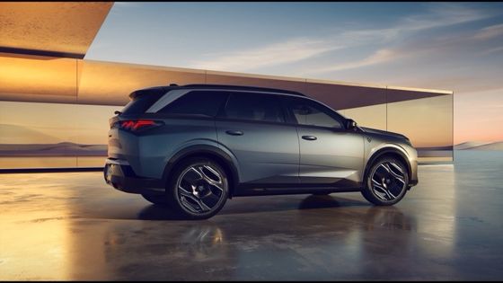 ขายด่วน 2024 Peugeot E-5008 SUV ระยะทาง 500 กิโลเมตร ท็อปปิ้ง 326 แรงม้า (240 KW) มอเตอร์สอง AWD รถไฟฟ้าบริสุทธิ์