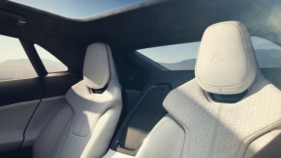 Lotus Emeya แพ็คเทคโนโลยี EV ยุคใหม่ของบริษัทในรถยนต์ GT แบบสี่ประตู ด้วยระยะทาง 650 กม.