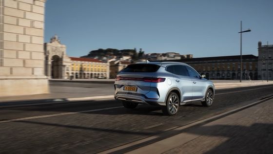 FWD 1.5L เครื่องยนต์ At BYD SEAL U DM-i PHEV รถไฟฟ้า พร้อมมอเตอร์ไฟฟ้า 18.3kwh แบตเตอรี่ พลังงานสูงสุด 214bhp