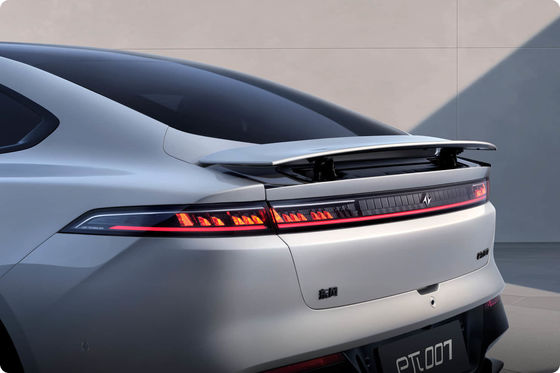 2024 หนุนแรง Dongfeng Eπ 007 200Pro EREV 200km CLTC 160kw มอเตอร์พลังงาน 310N.m ทอร์คกับ 7.2s 0-100km / h ความเร่ง