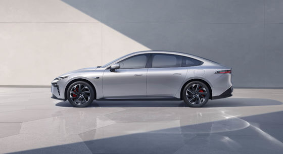 2024 หนุนแรง Dongfeng Eπ 007 200Pro EREV 200km CLTC 160kw มอเตอร์พลังงาน 310N.m ทอร์คกับ 7.2s 0-100km / h ความเร่ง