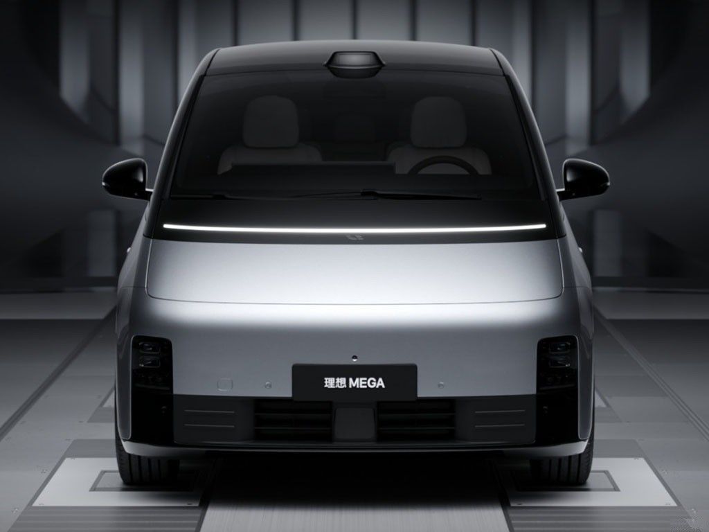 Lixiang MEGA 2024 EV 7 ที่นั่ง MPV หรูหรา 710KM ระยะยาว 4WD รถไฟฟ้า